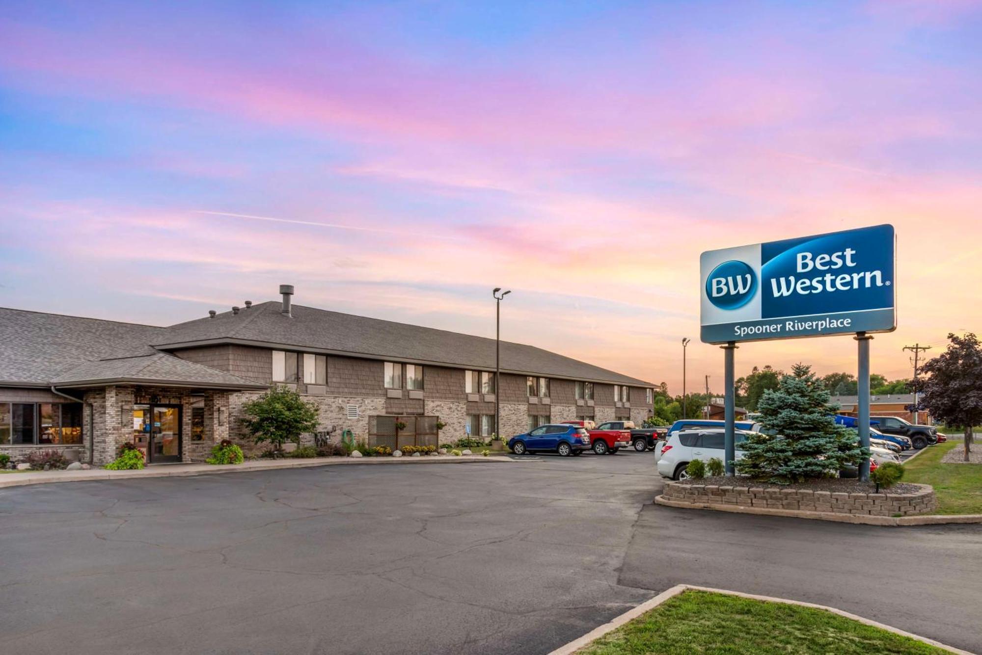 Best Western Spooner Riverplace Εξωτερικό φωτογραφία