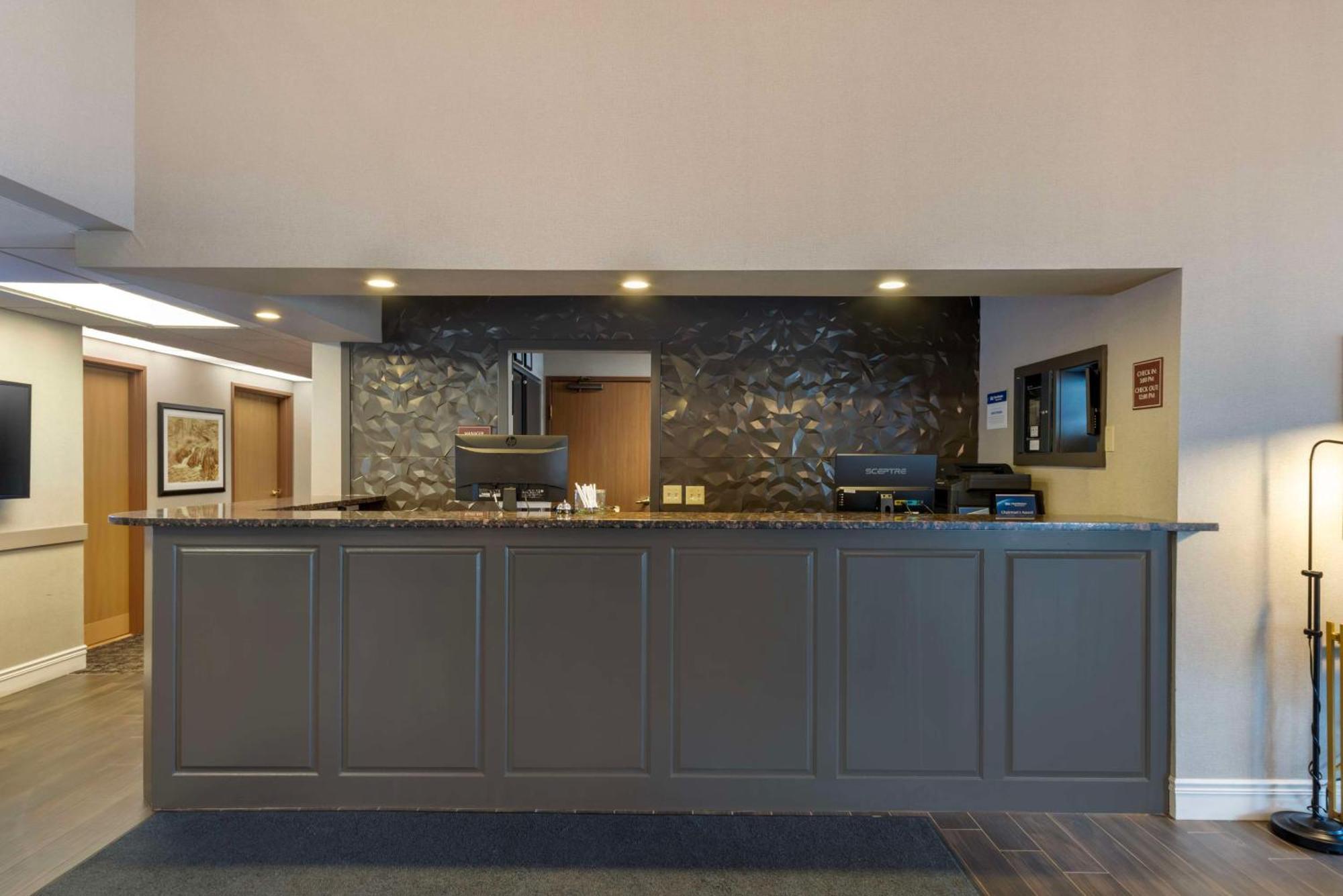 Best Western Spooner Riverplace Εξωτερικό φωτογραφία