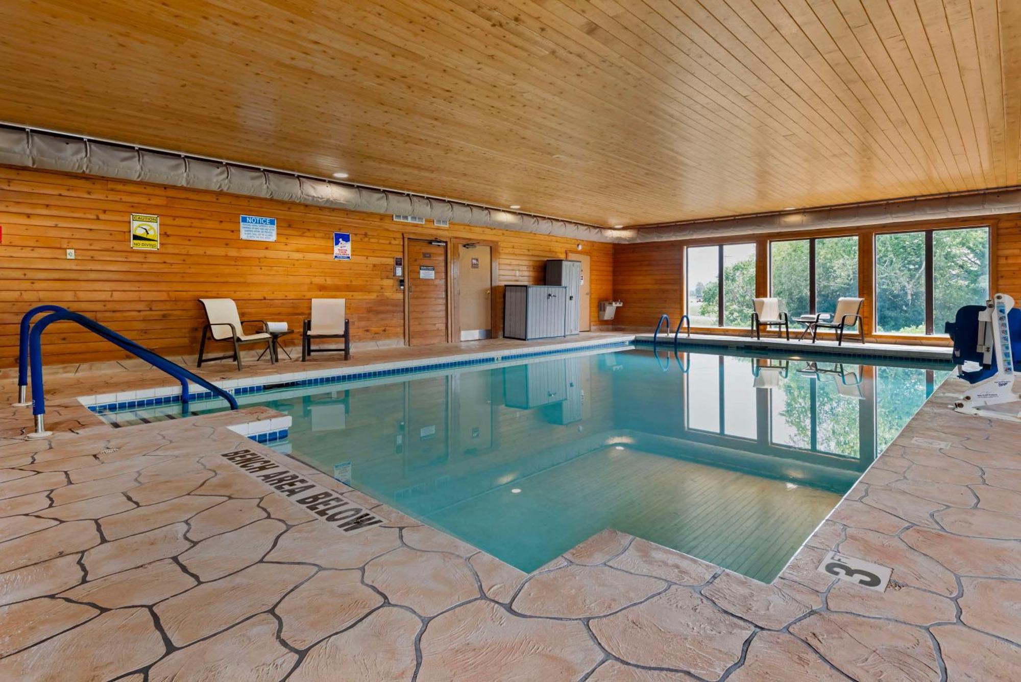 Best Western Spooner Riverplace Εξωτερικό φωτογραφία